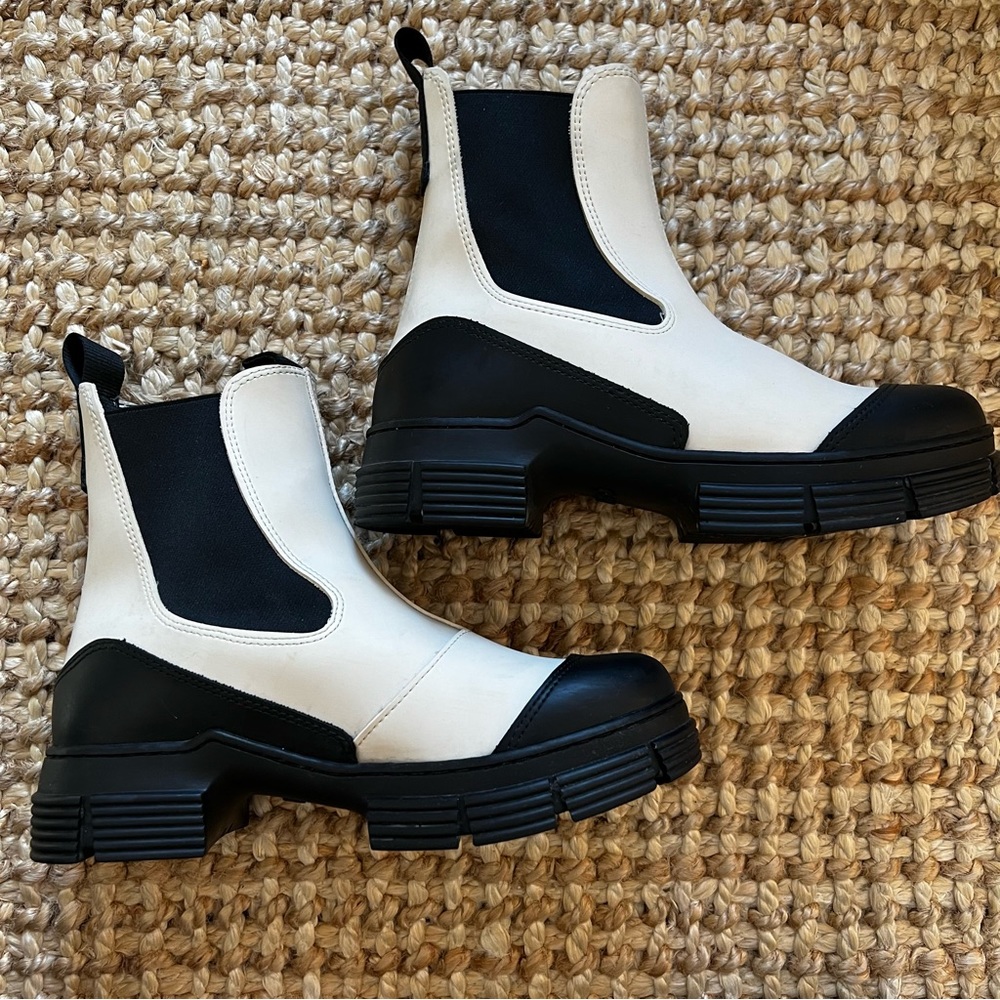 Like New GANNI recycled rubber city boots